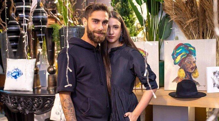 Νικόλας Εγγλέζου: Το cute στιγμιότυπο με τον νεογέννητο γιο του! [εικόνα]