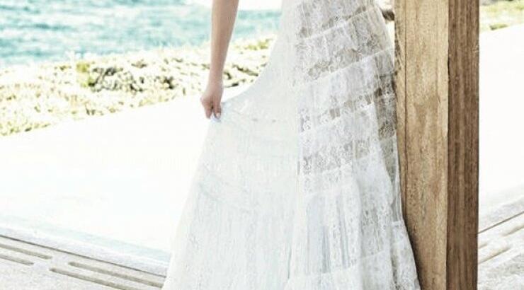 Πασίγνωστη Ελληνίδα τραγουδίστρια σε... πρόβα νυφικού!