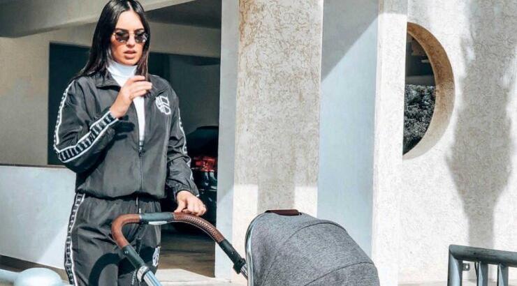 Έλενα Θεοδώρου: Η κόρη της έγινε δύο μηνών και μας τη δείχνει! [βίντεο]