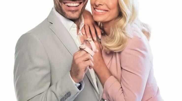 Ο Δούκας Χατζηδούκας μόλις σχεδίασε τα πιο girly sneakers της σεζόν!