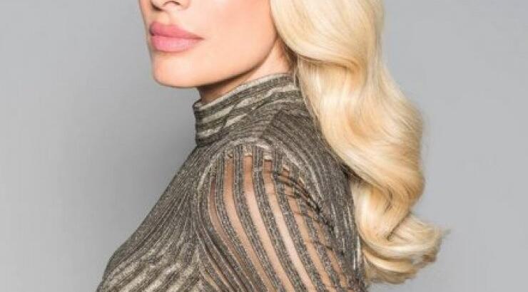 Ελένη Μενεγάκη: Η απίστευτη συνομιλία της παρουσιάστριας μαζί με την πεθερά της στα social media!