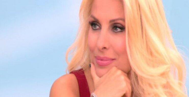 Δείτε για πρώτη φορά τον υπέροχο κήπο της Ελένης Μενεγάκη