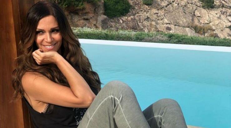 Έλλη Κοκκίνου: Αυτό είναι το πραγματικό της κορμί με hot μπικίνι και χωρίς ρετούς στα 48 της χρόνια! [εικόνες]