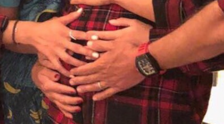 Η πρώτη εικόνα πασίγνωστης ηθοποιού με φουσκωμένη κοιλίτσα!