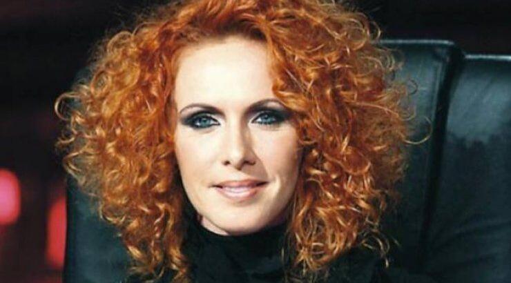 Πόσο χρονών είναι η Εβελίνα Παπούλια;