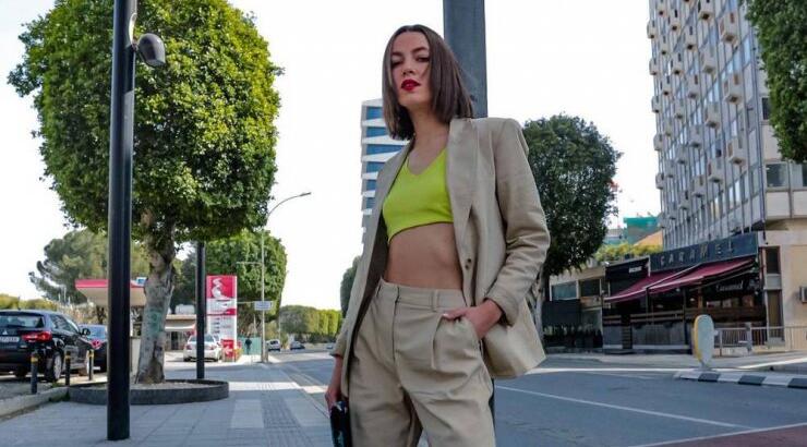 Εβελίνα Σκίτσκο: Υιοθέτησε French bob hair cut και της ταιριάζει πολύ [εικόνα & βίντεο]