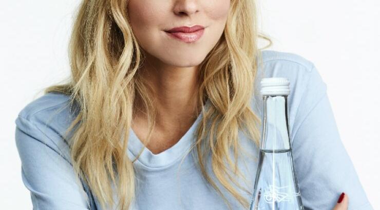 Η Evian ενώνει τις δυνάμεις της με την Chiara Ferragni!