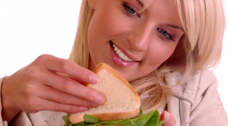 Κλείσε το Facebook & χάσε κιλά ως τα Χριστούγεννα