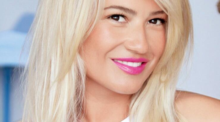 Φαίη Σκορδά: Η φωτογραφία της από την Κυλλήνη χωρίς make up και φίλτρα που "τρέλανε" το instagram!