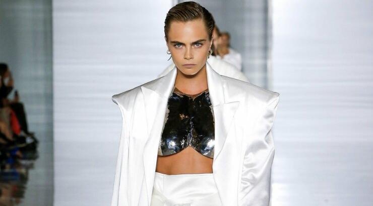 Ο οίκος Balmain κυκλοφορεί limited edition sneakers για καλό σκοπό