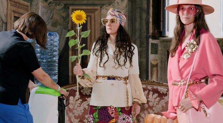 Στη νέα καμπάνια Gucci πρωταγωνιστεί η σχεδιαστική ομάδα του οίκου