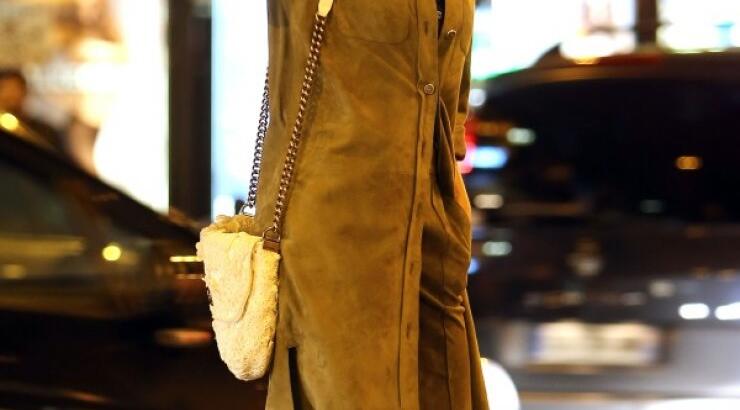 Eντυπωσιακά στιγμιότυπα από τη φωτογράφιση της Gisele από τον Karl Lagerfeld 