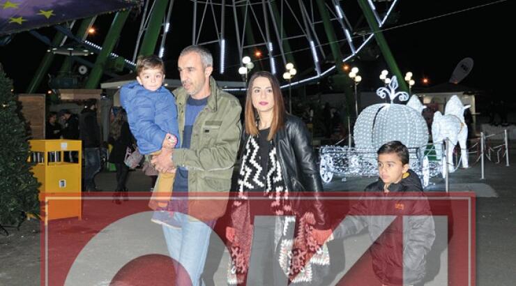 Βασιλική Χατζηαδάμου: Με τον σύζυγο και τα παιδιά της στην Παραμυθούπολη!