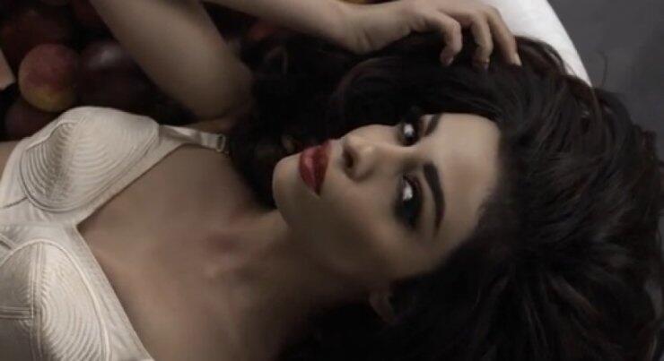 Δείτε το νέο sexy video clip της Ελένης Φουρέιρα!