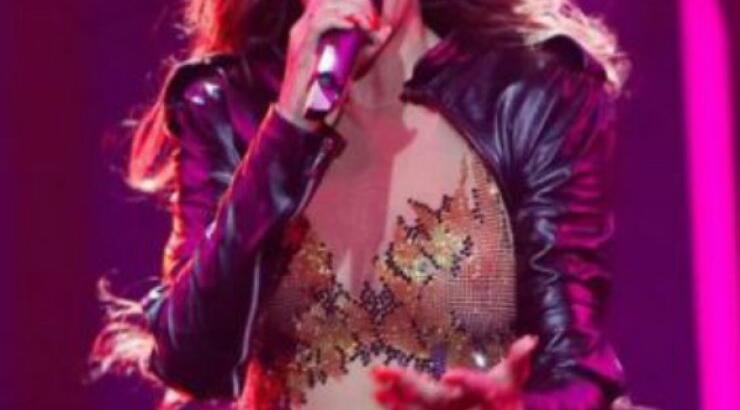 Δεν ξανάγινε! Με τέσσερα διαφορετικά outfits η Ελένη Φουρέιρα στη σκηνή της Eurovision!