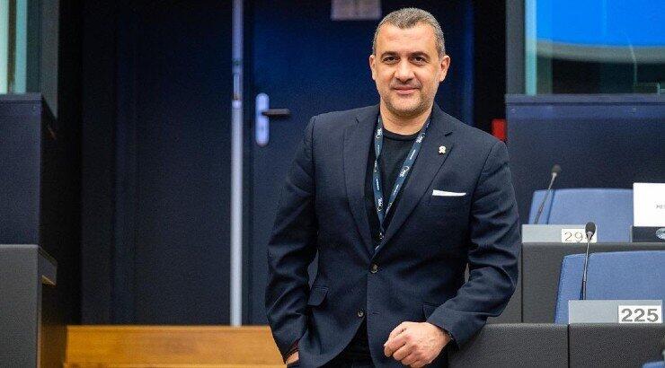 Λουκάς Φουρλάς: Η σπαρακτική ανάρτηση για την ημέρα που “έφυγε” από τη ζωή η κόρη του