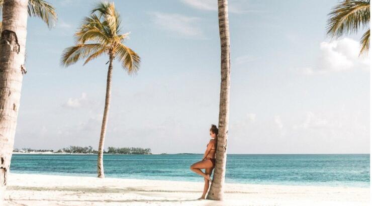 Οι πρώτες σου στιγμές στον ήλιο προστατευμένες με Frezyderm Sun Screen Color Velvet