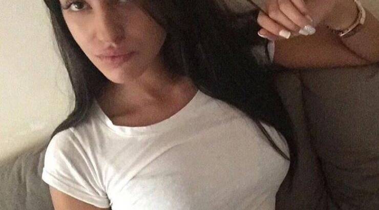 Φρόσω Κυριάκου: Η βραδινή της έξοδος και το ύφος της που σχολιάστηκε!