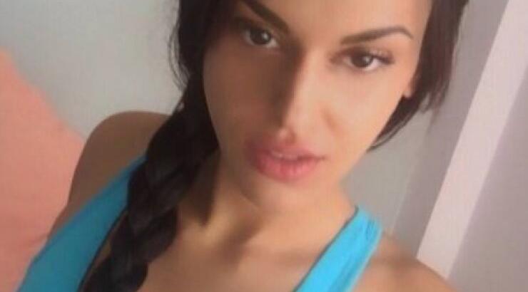 Φρόσω Κυριάκου: Η selfie με το φίλο της και η ανύπαρκτη ζώνη ασφαλείας!