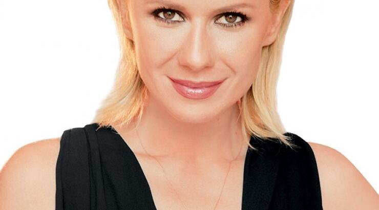 Κατερίνα Καραβάτου: Η Αέλια μεγαλώνει λίγο διαφορετικά από τα άλλα παιδάκια