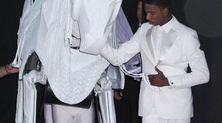 Ποια διάσημη πήγε με άλογο σε μουσικά βραβεία; [φωτογραφίες]