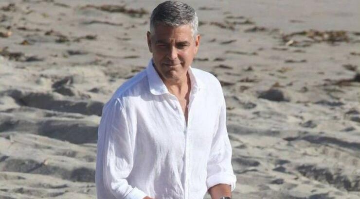 George Clooney: Τα πρώτα στιγμιότυπα από την άφιξή του στη Μύκονο [βίντεο]