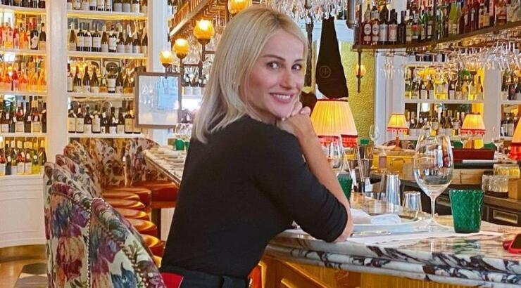 Έμιλυ Γιολίτη: Το φωτογραφικό άλμπουμ από τις διακοπές της στην Ελλάδα