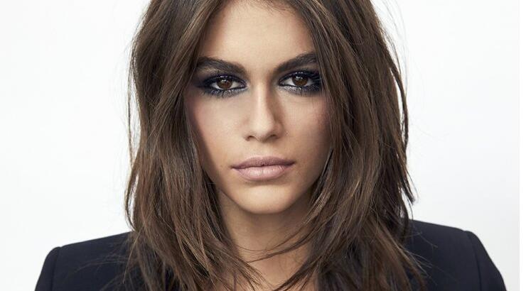 H Kaia Gerber είναι η νέα πρέσβειρα μακιγιάζ του οίκου ομορφιάς YSL Beauté