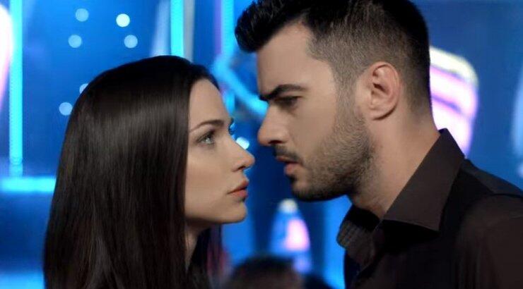 Μετά το Γιάννη Τσιμιτσέλη και την Κατερίνα Γερονικολού ακόμη ένα νέο ζευγάρι στην ελληνική showbiz