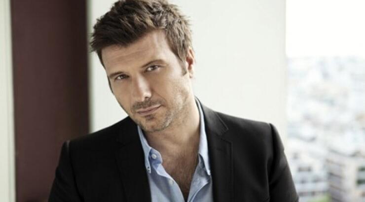 Γιάννης Πλούταρχος: Η τρυφερή εξομολόγηση για τη γνωριμία με τη σύζυγό του