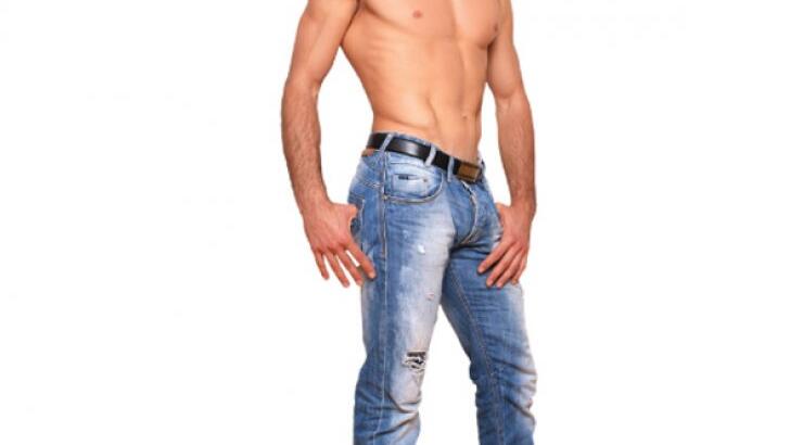 Διαγωνιζόμενος των Mr. Cyprus μας δείχνει πώς να αποκτήσουμε καλλίγραμμο σώμα εύκολα στο σπίτι μας!