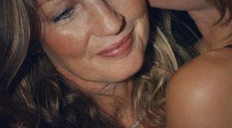 Είναι η μαμά διάσημου μοντέλου!