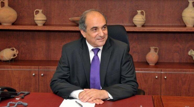 Ο δωδεκάλογος Συλλούρη για τη λειτουργία της Βουλής