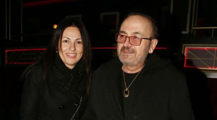 Σταμάτης Γονίδης: Η έξοδος από το μαιευτήριο με τη σύζυγο και την νεογέννητη κόρη τους [εικόνες]