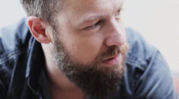 Αυτή είναι η κοπέλα που έκανε τον Γιάννη Βαρδή να χαμογελάσει ξανά!