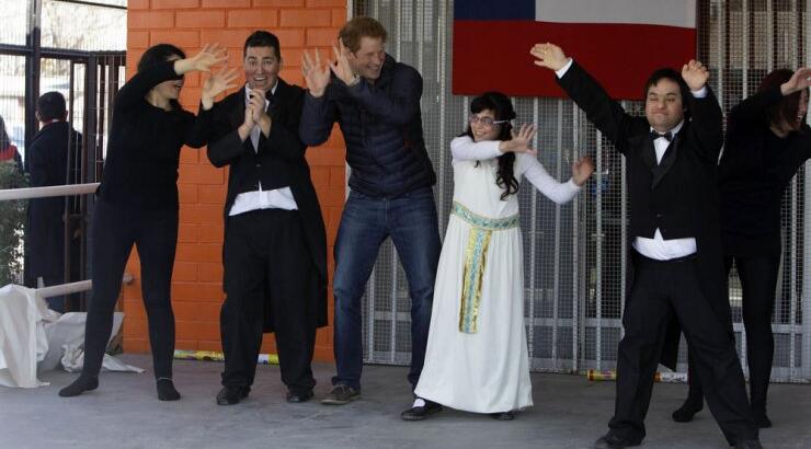 O χορός του πρίγκιπα Harry [εικόνες]