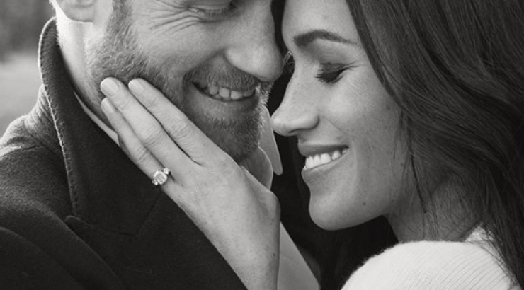 Δείτε την υπέροχη διακόσμηση από λουλούδια που στήθηκε στην είσοδο της εκκλησία του St. George!