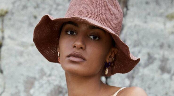 Τα 8 ωραιότερα καπέλα που ξεχωρίσαμε για την παραλία