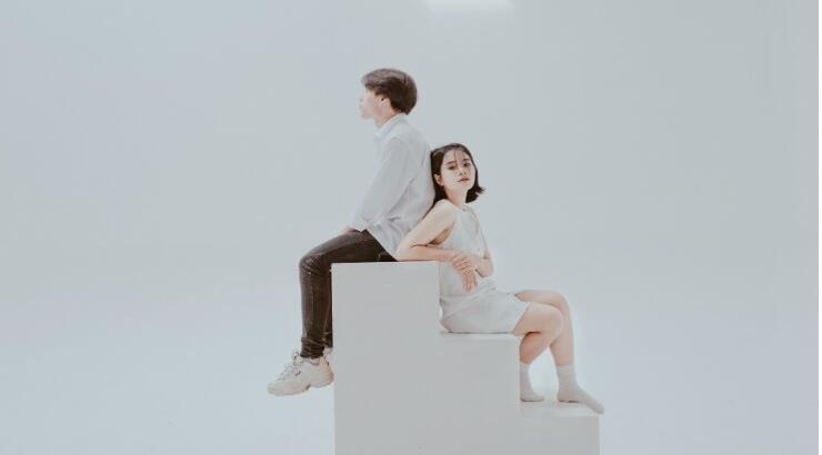 Μόλις χώρισες; Αυτοί οι οχτώ τρόποι θα σε βοηθήσουν να τον ξεπεράσεις!