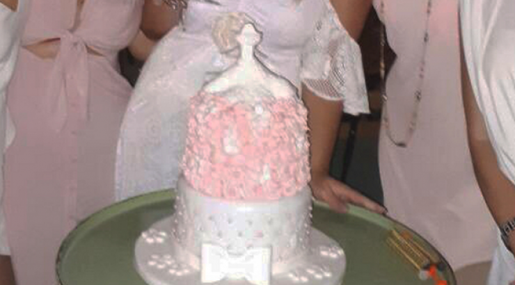 Και δεύτερο hens πάρτι για επώνυμη Κύπρια!