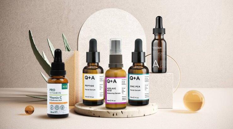 5 οροί περιποίησης που επαναπροσδιορίζουν τη φυσική ομορφιά