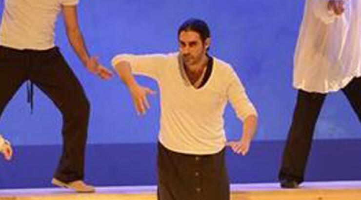 Η Καστανομαλλούσα [στη σκηνή από την Κυριακή 9 του μήνα]