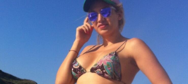 Κωνσταντίνα Σπυροπούλου: Δείτε τη με μαγιό!