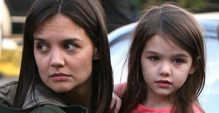 H Κέιτι με την Σούρι μετακόμισαν σε νέο σπίτι