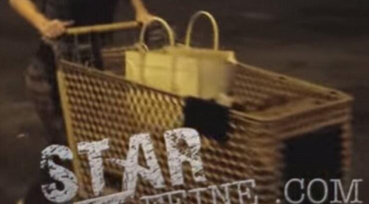  Πασίγνωστη τραγουδίστρια σε παπαράτσι: "Εύχομαι να κολλήσεις Έμπολα. Εύχομαι να πεθάνεις"