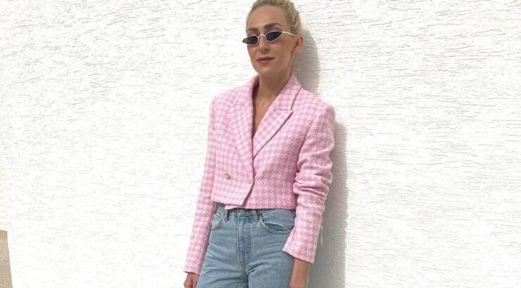 Γιατί η Jodie Mini Bag του οίκου Bottega Veneta είναι η αγαπημένη των fashionistas του νησιού