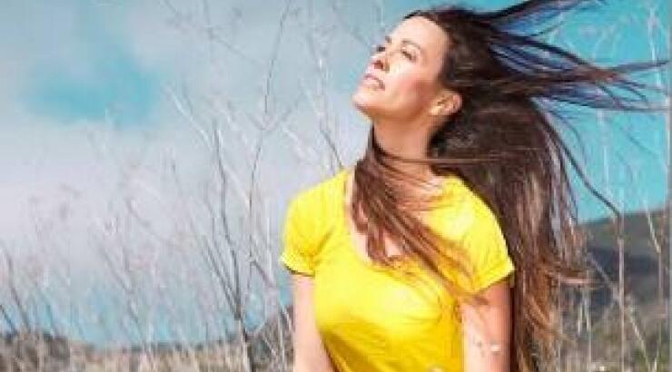 H νέα Alanis Morisette