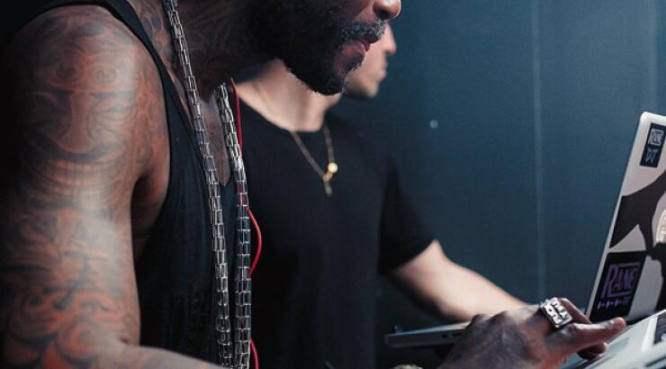 Djibril Cissé: Ο σούπερ σταρ ποδοσφαιριστής στη Λευκωσία σε ρόλο Dj