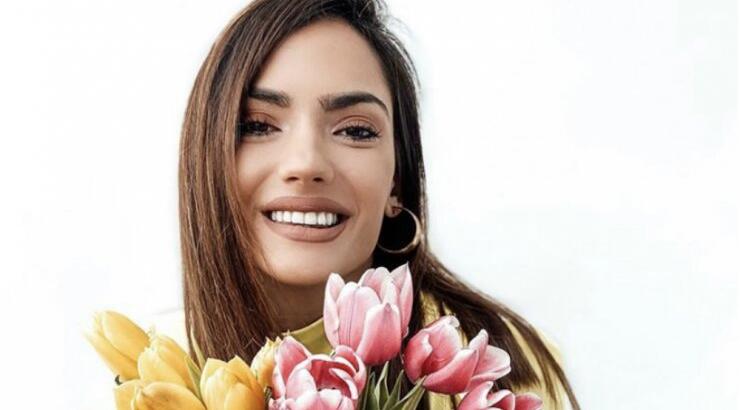 Η Ειρήνη Καραντώνη μας έδειξε το πιο απλό και στιλάτο fashion trick γι’ αυτή τη σεζόν