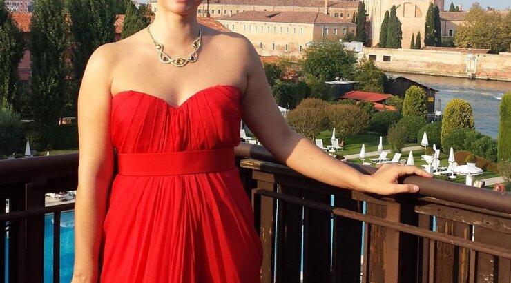 Αυτή είναι η Ελληνίδα κολλητή της Αμάλ Αλαμουντίν [εικόνες]